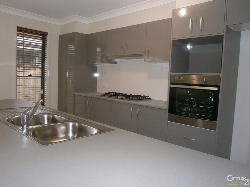 1A McKeachies Drive, Aberglasslyn NSW 2320