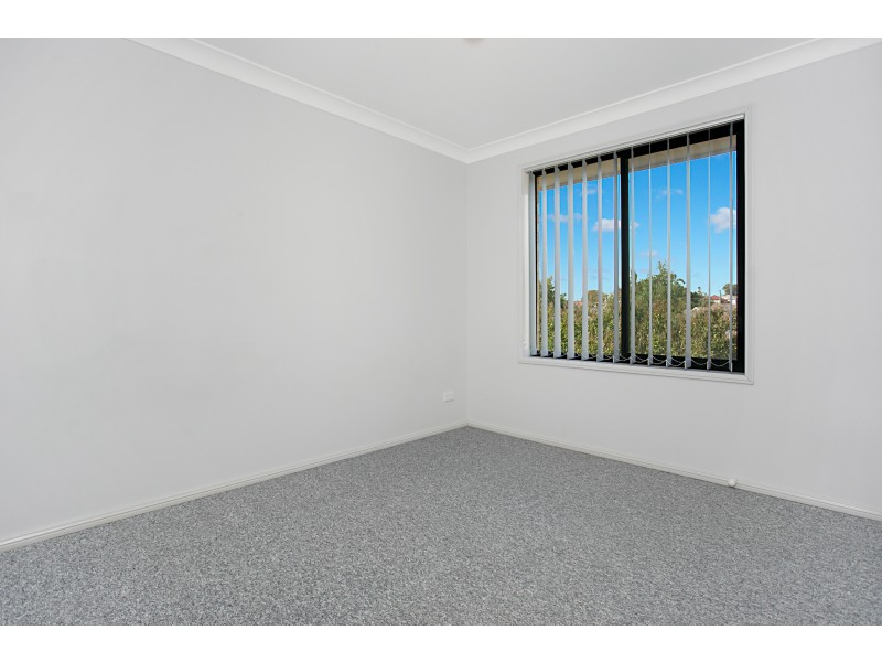 27 Pumphouse Crescent, Rutherford NSW 2320