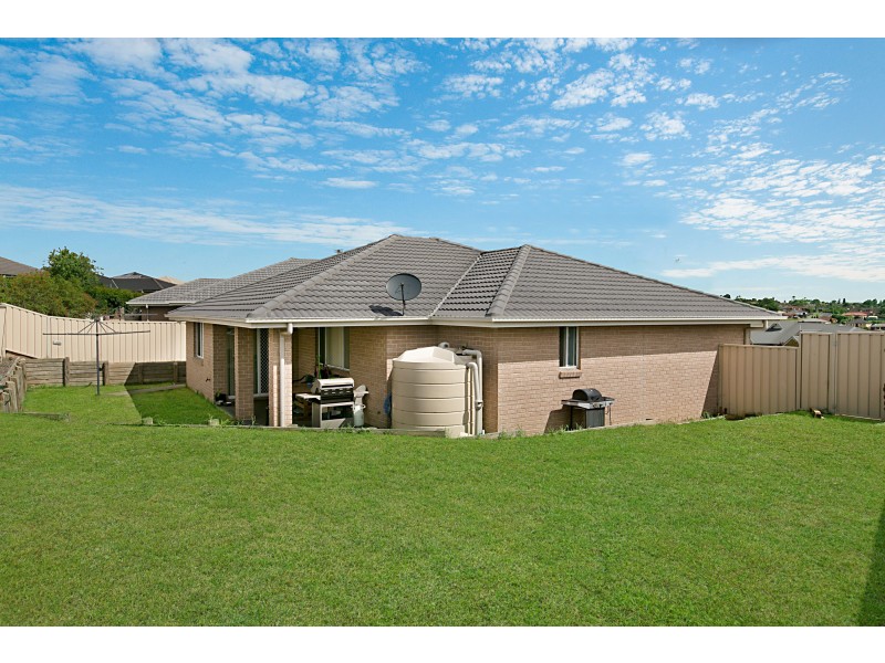 16 Jory Close, Raworth NSW 2321