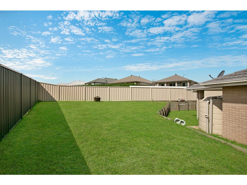 16 Jory Close, Raworth NSW 2321