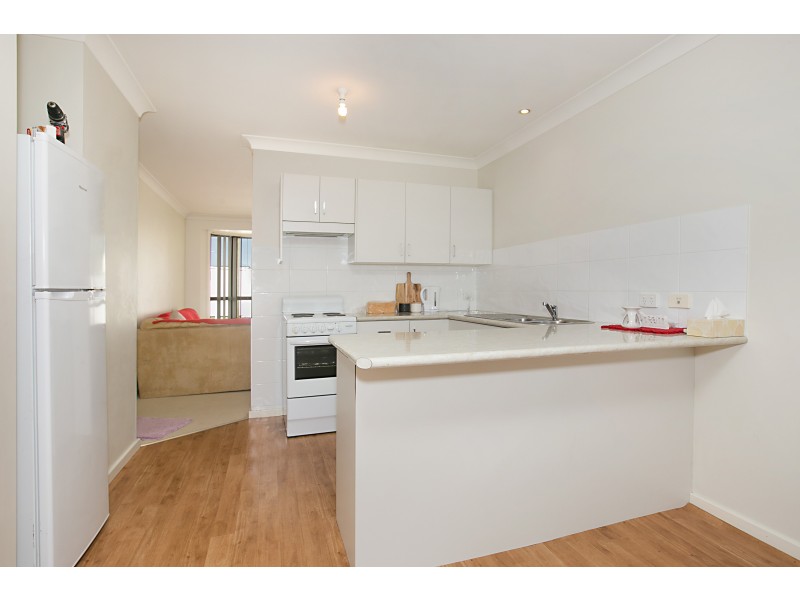 2/36a Neath Street, Pelaw Main NSW 2327