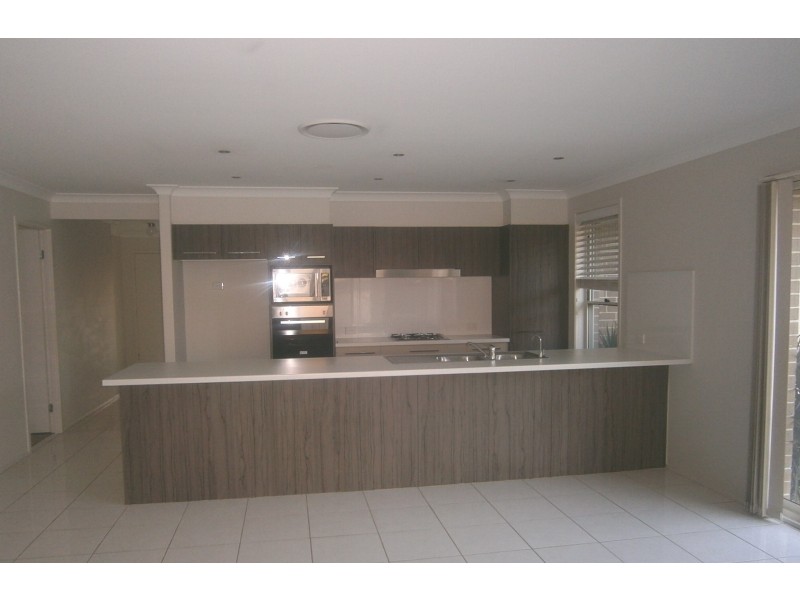 9 Johnson Drive, East Maitland NSW 2323