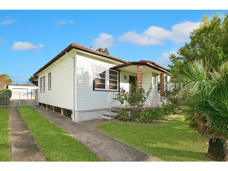 229 New England Highway, Rutherford NSW 2320