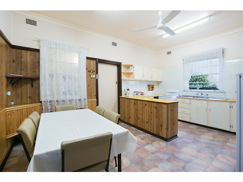 229 New England Highway, Rutherford NSW 2320