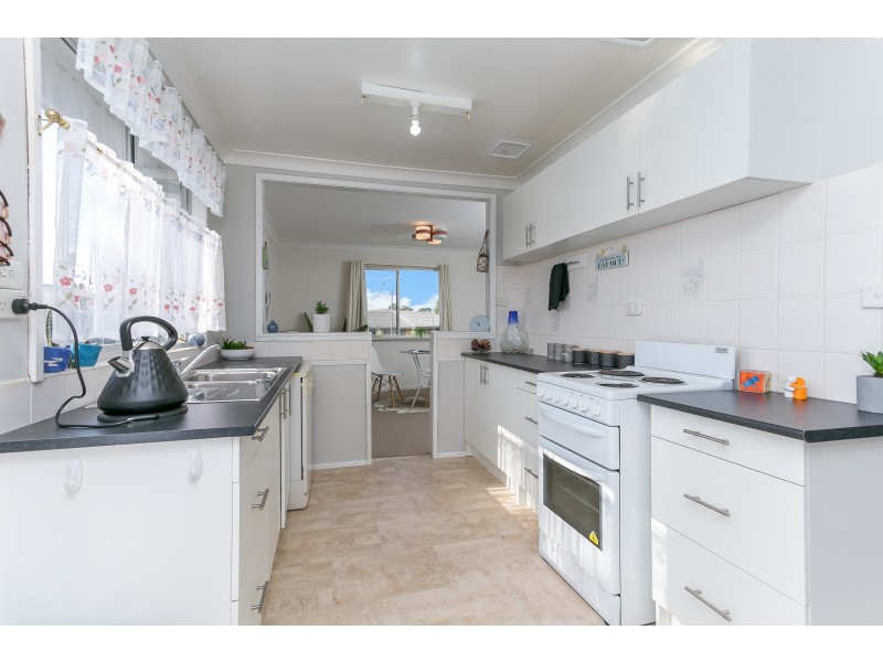 16 Stace Crescent, Tenambit NSW 2323