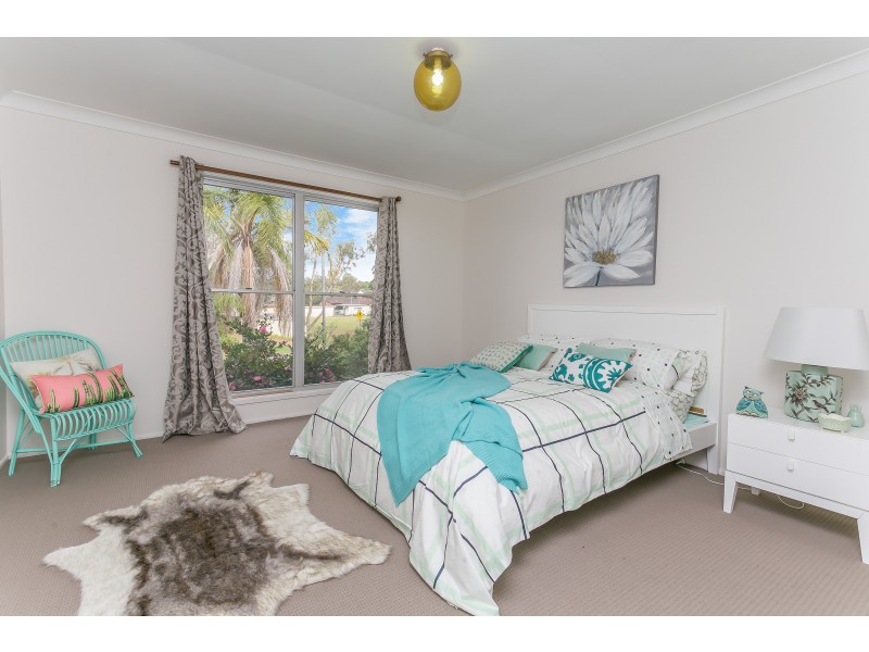 16 Stace Crescent, Tenambit NSW 2323