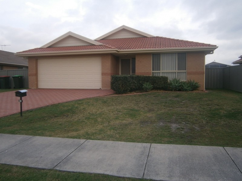 34 NIVEN PARADE, Rutherford NSW 2320