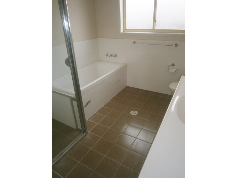 34 NIVEN PARADE, Rutherford NSW 2320