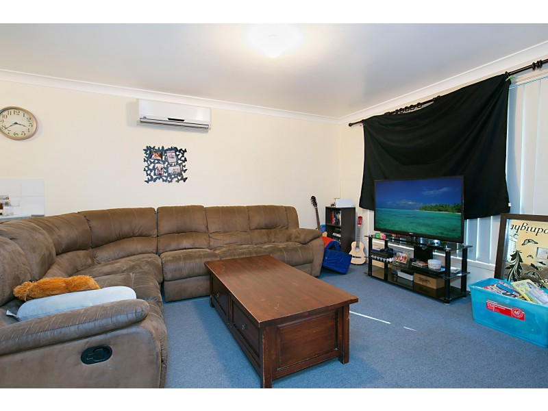 2/80 Robert Street, Tenambit NSW 2323