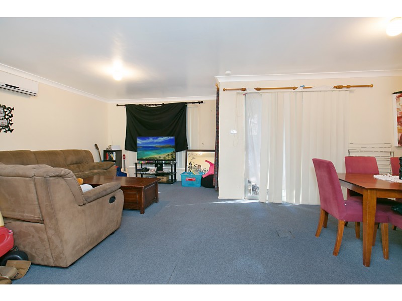 2/80 Robert Street, Tenambit NSW 2323