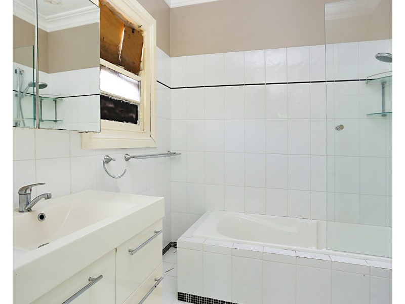 15 Largs Avenue, Largs NSW 2320
