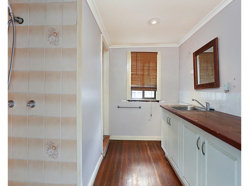 15 Largs Avenue, Largs NSW 2320