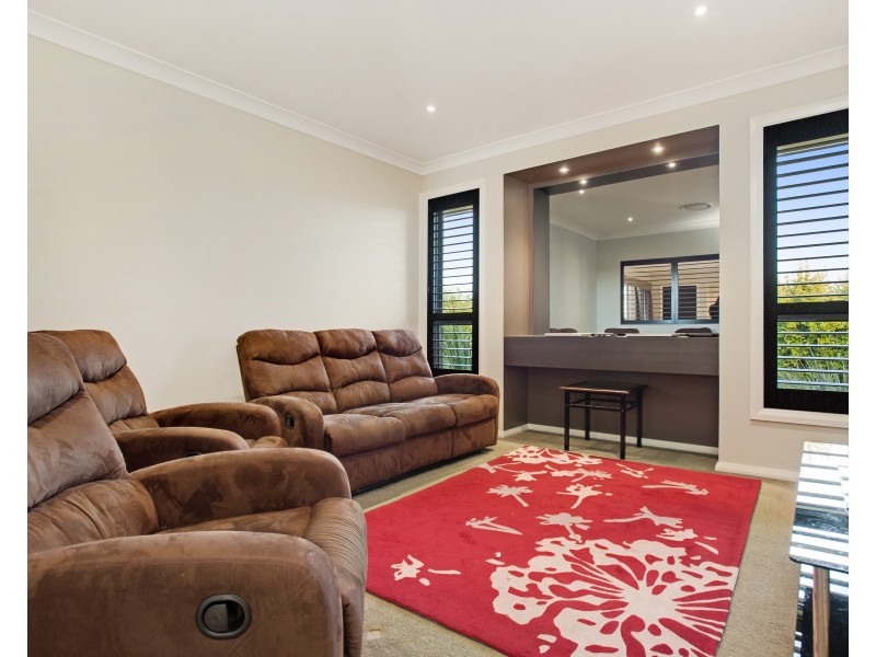 2 Niven Parade, Rutherford NSW 2320