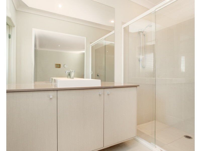 2 Niven Parade, Rutherford NSW 2320