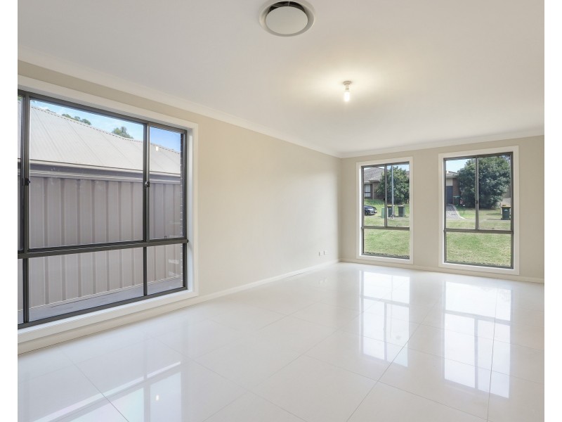 90 Lord Howe Drive, Ashtonfield NSW 2323