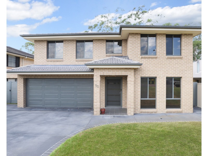 90 Lord Howe Drive, Ashtonfield NSW 2323