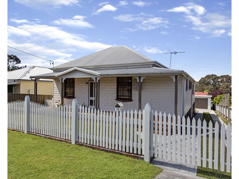 14 Sinclair Street, East Maitland NSW 2323