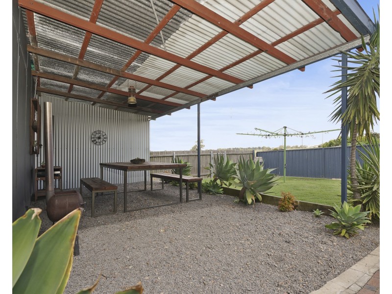 27 Redbill Drive, Woodberry NSW 2322