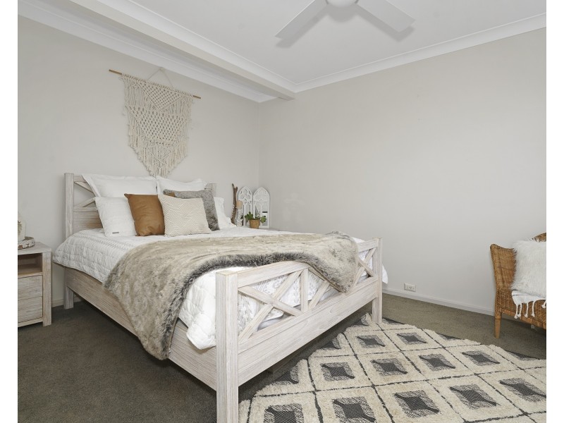 27 Redbill Drive, Woodberry NSW 2322