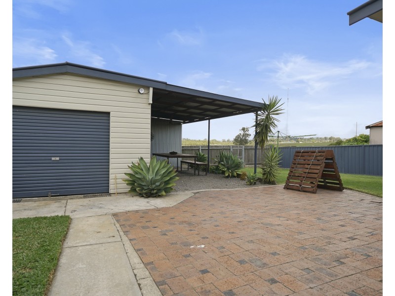 27 Redbill Drive, Woodberry NSW 2322