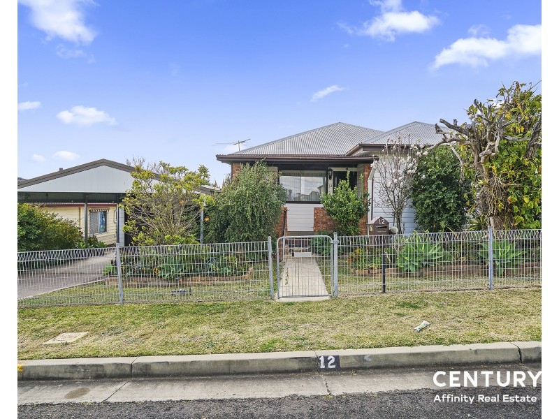 12 Flinders Street, East Maitland NSW 2323
