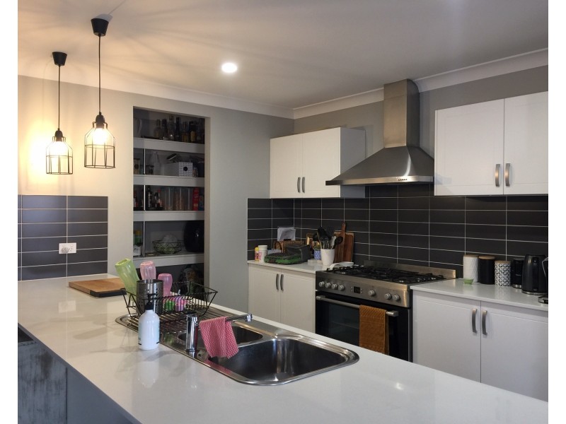 30  Brokenwood Avenue, Cliftleigh NSW 2321