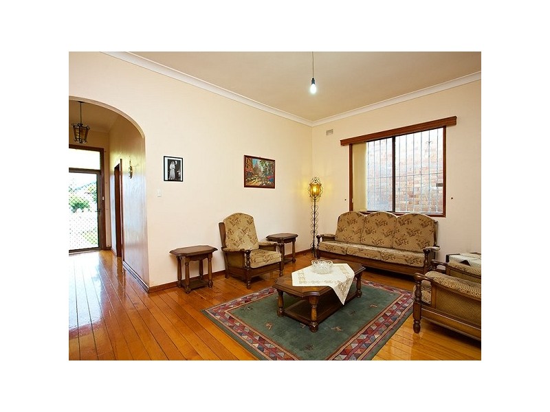 13 Dalmeny Avenue, Rosebery NSW 2018