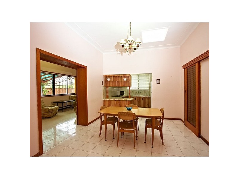 13 Dalmeny Avenue, Rosebery NSW 2018