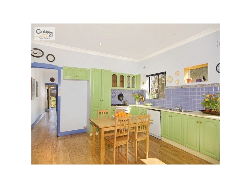 6 Charles Street, Eastlakes NSW 2018