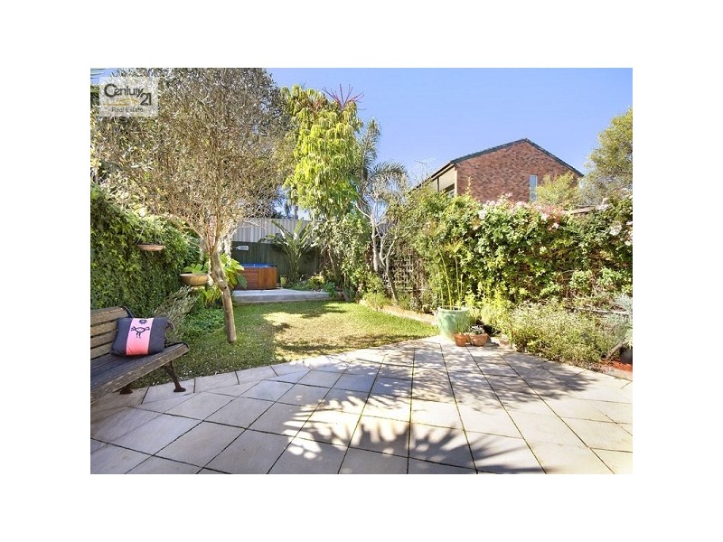 6 Charles Street, Eastlakes NSW 2018
