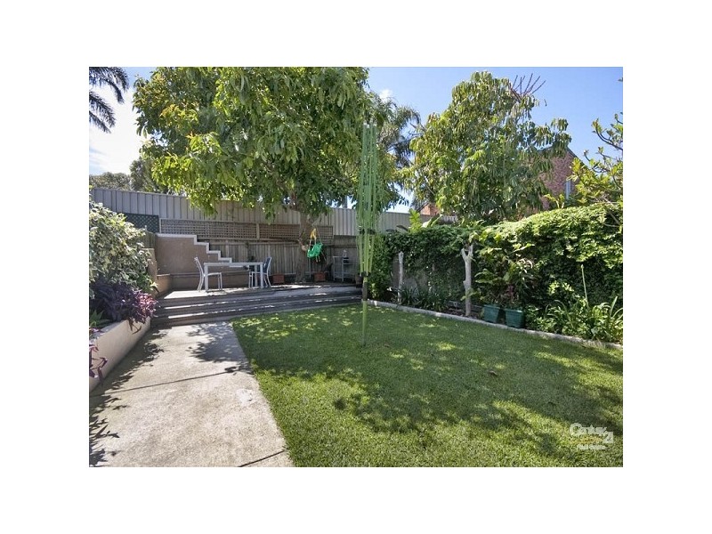 4 Charles Street, Eastlakes NSW 2018
