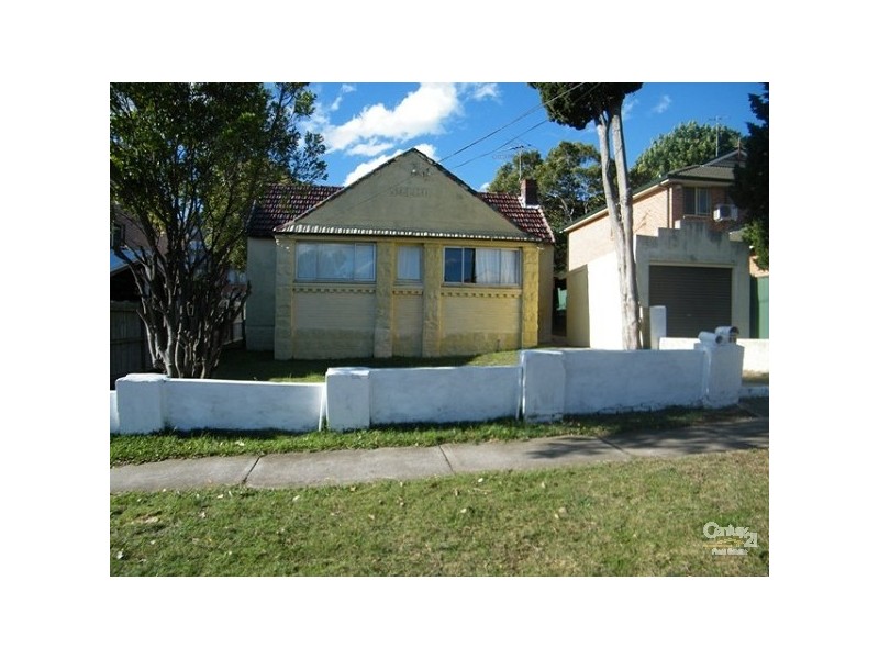 84 Little Bay Road, Chifley NSW 2036