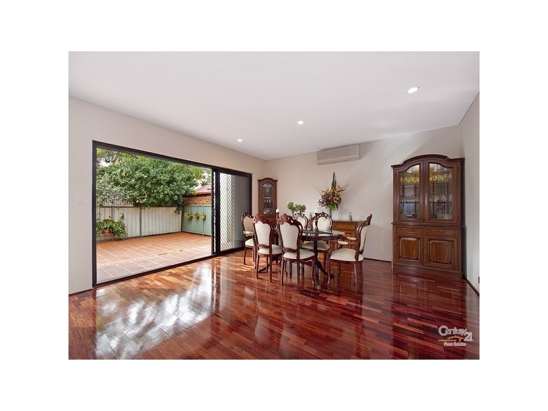 8 Harry Street, Eastlakes NSW 2018