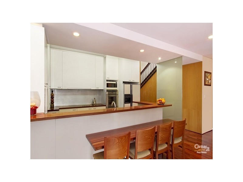 8 Harry Street, Eastlakes NSW 2018