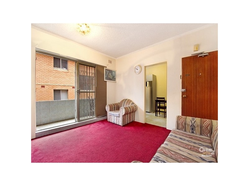 2/33 Bexley Road, Campsie NSW 2194