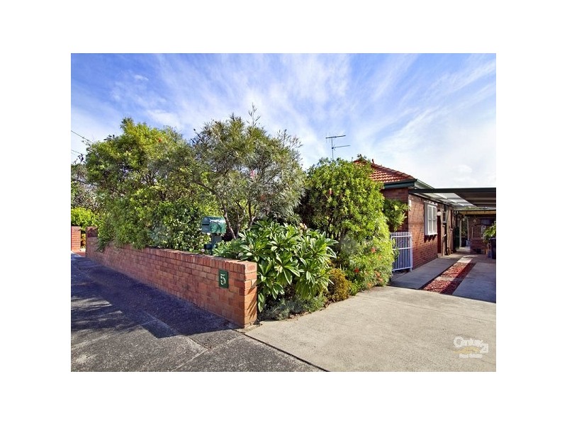 5 Charles Street, Eastlakes NSW 2018
