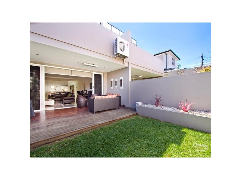 9B Henley Street, Rosebery NSW 2018