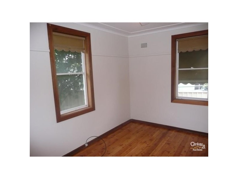 25 Forrest Street, Chifley NSW 2036