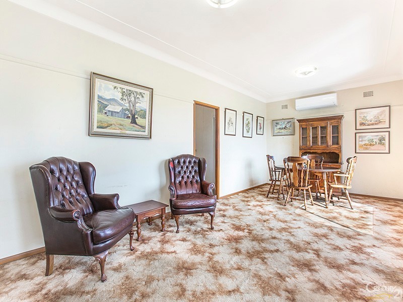 45 Hastings Avenue, Chifley NSW 2036