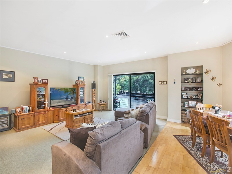 2/36 Folkestone Parade, Botany NSW 2019