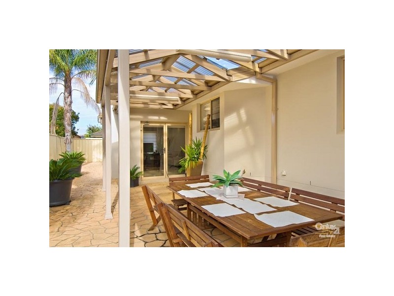 18 Martindale Court, Wattle Grove NSW 2173