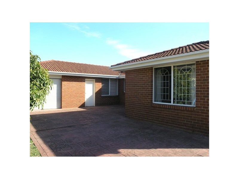 Wattle Grove NSW 2173