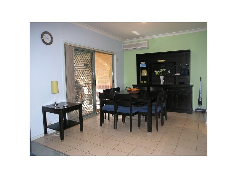 5/20 Continua Court, Wattle Grove NSW 2173