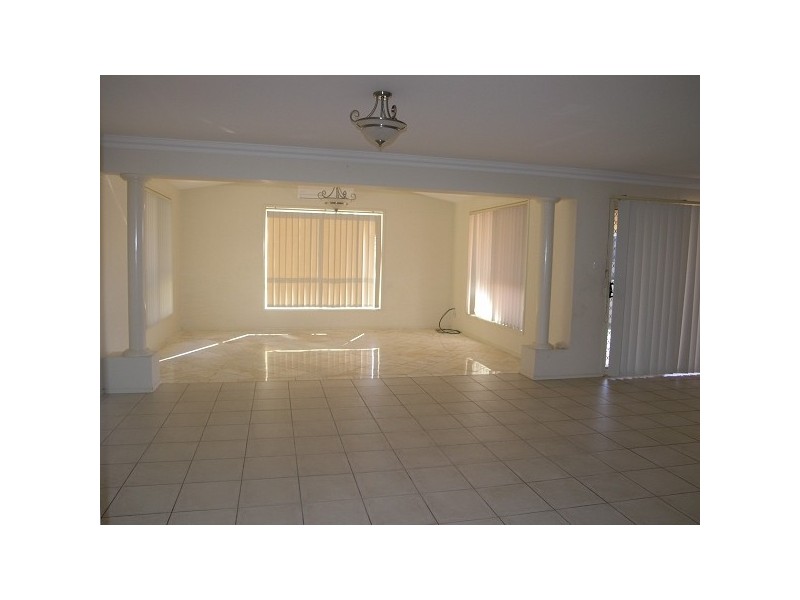 6 Nader Place, Horningsea Park NSW 2171