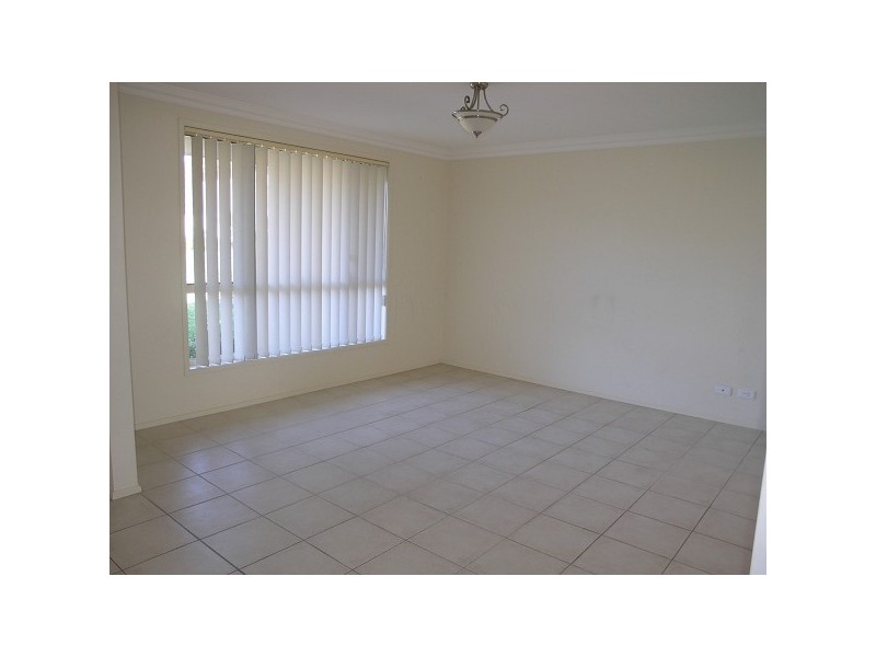 6 Nader Place, Horningsea Park NSW 2171