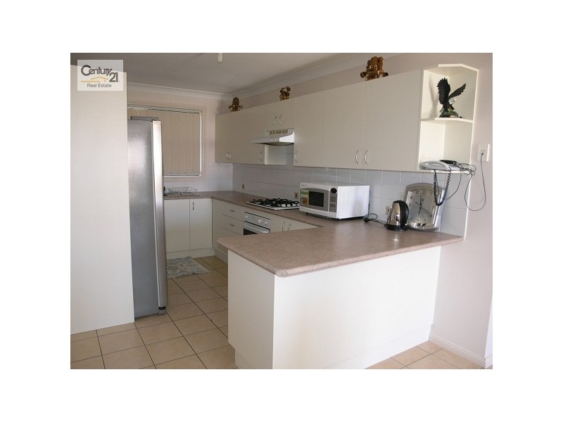 2 Domenico Close, West Hoxton NSW 2171