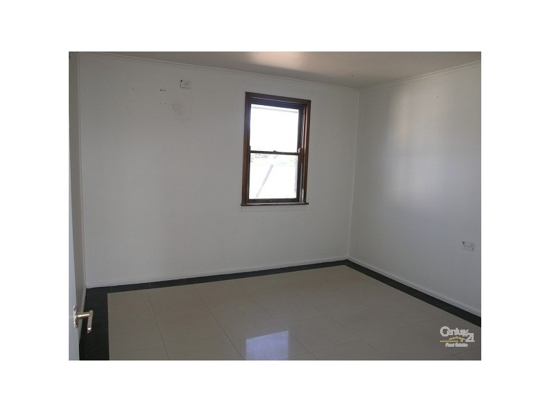 24 Nicholls Street, Warwick Farm NSW 2170