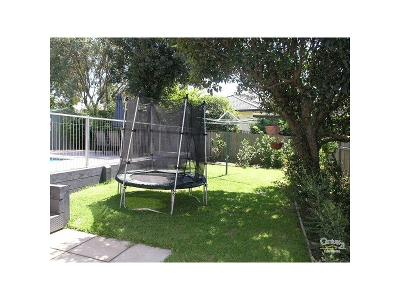 20 Macleay Street, Greystanes NSW 2145