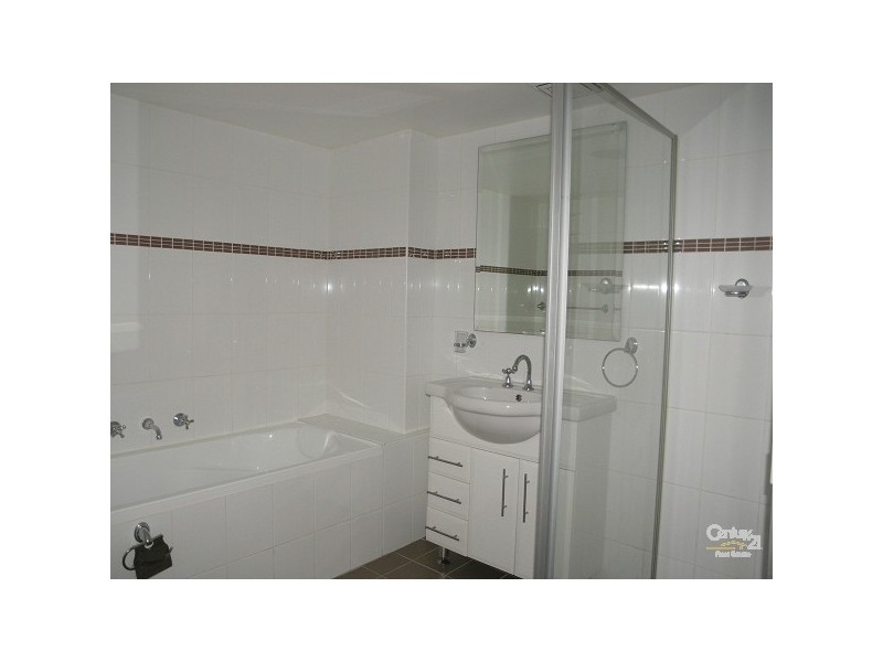 3/4-6 Lachlan Street, Liverpool NSW 2170