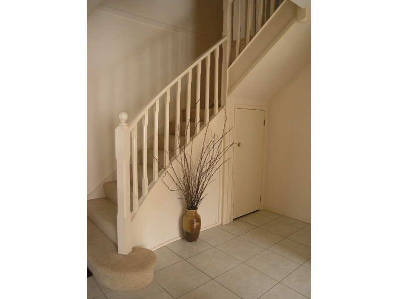 16 Todd Court, Wattle Grove NSW 2173